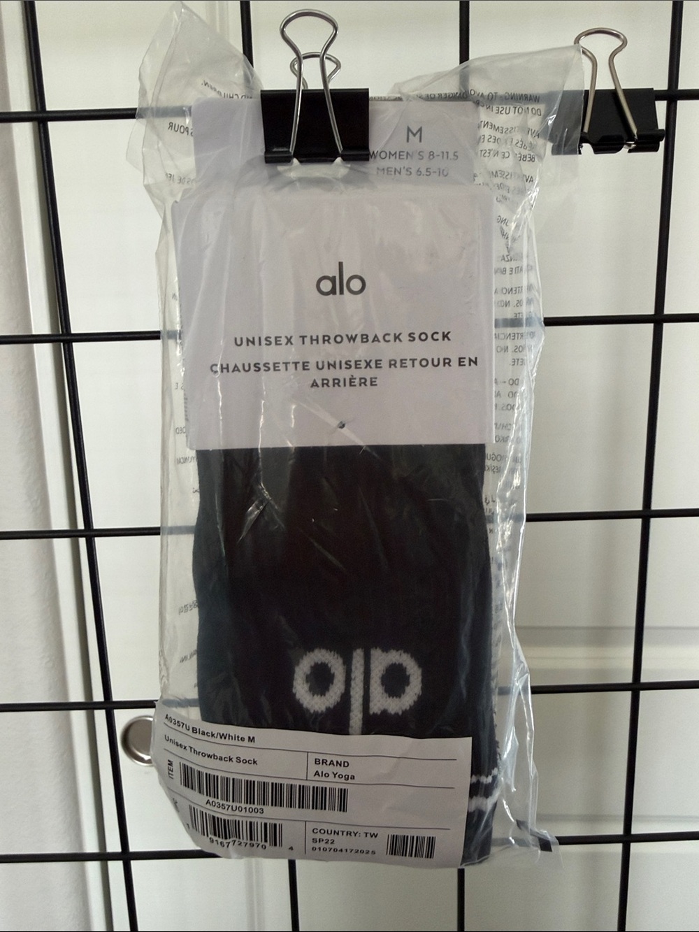 ALO Yoga Black and White Unisex Throwback Crew Socks - Packaged